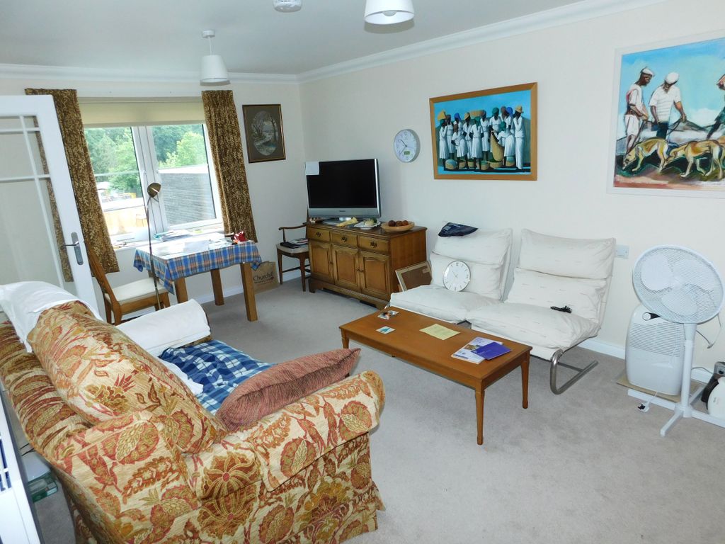 Property photo 3 of 8