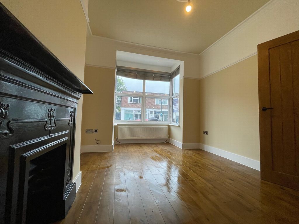 Property photo 3 of 17 Photo 3