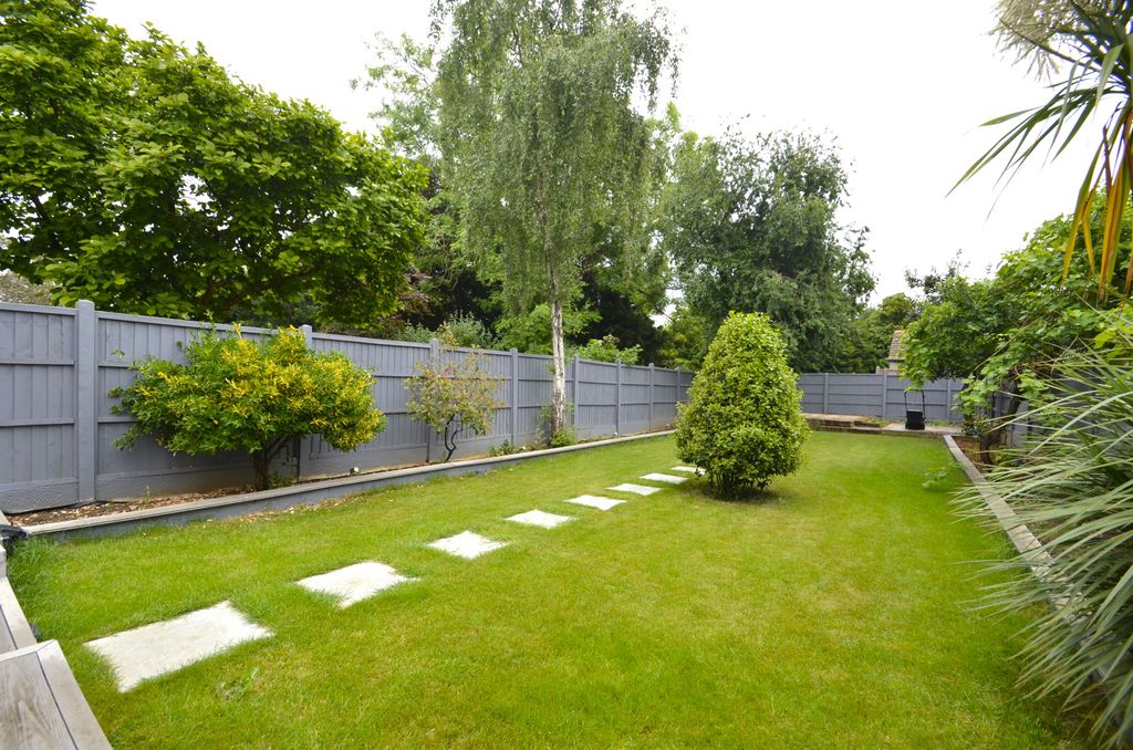 Property photo 3 of 19