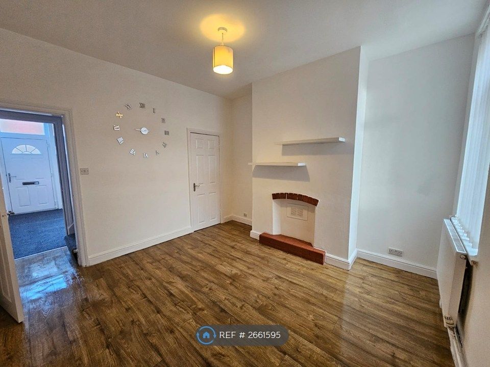 Property photo 3 of 8