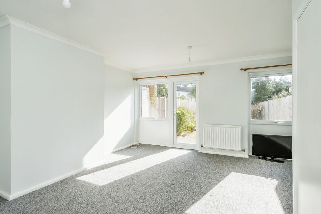 Property photo 3 of 17 Photography