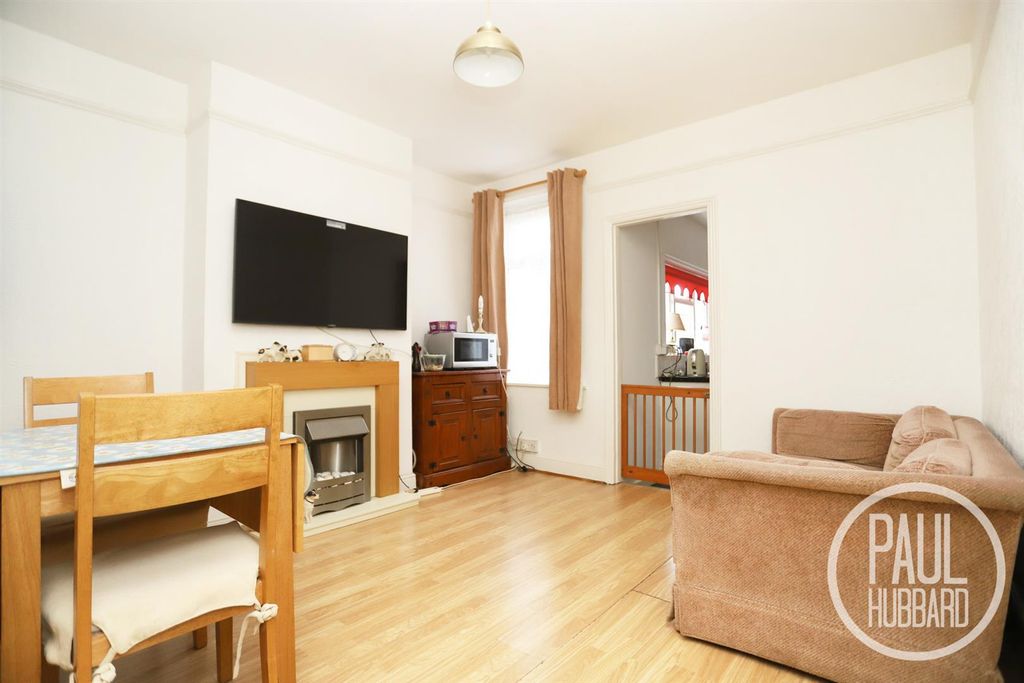 Property photo 3 of 12 Img_0983.Jpg