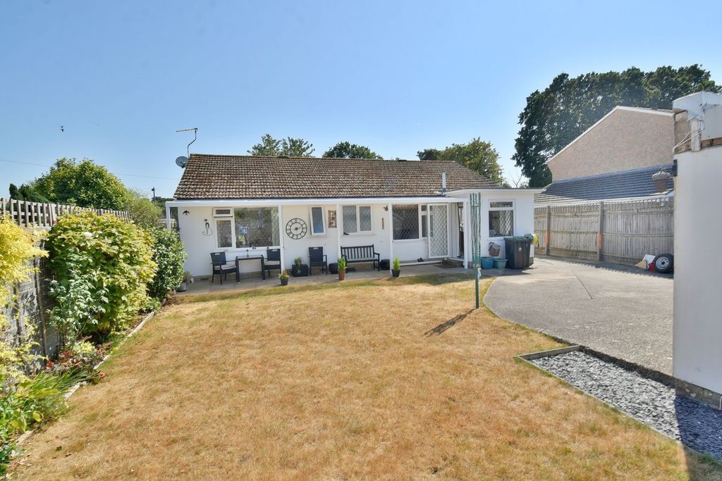 Property photo 2 of 16
