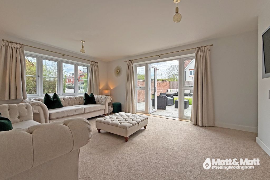 Property photo 2 of 10 5008683