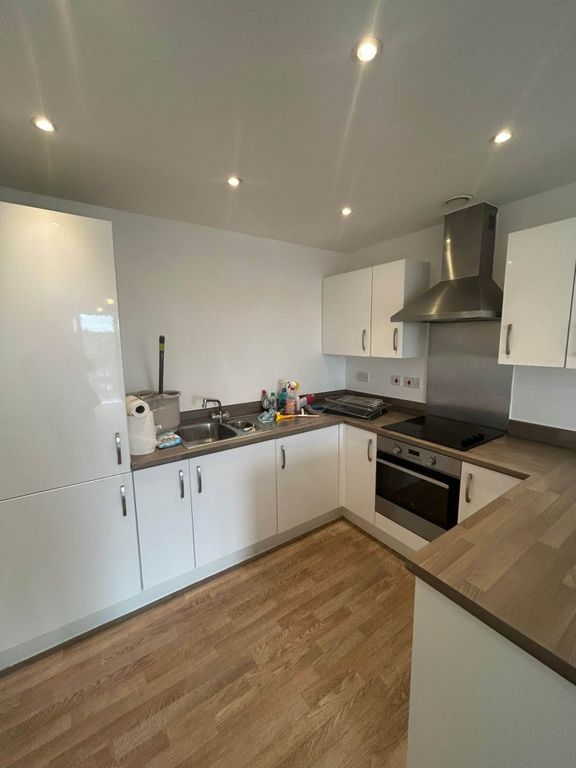 Property photo 1 of 5