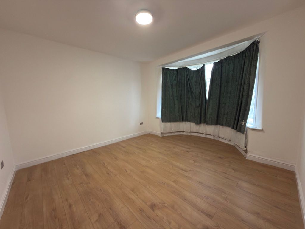 Property photo 2 of 17 Whatsapp Image 2026-09-02 At 17.35.43 (2)