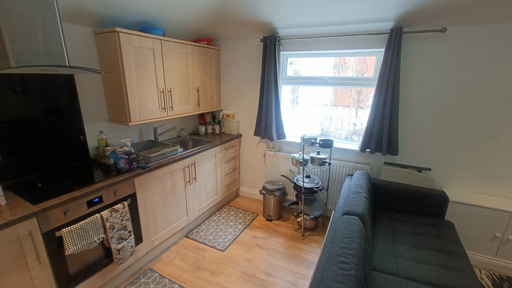 Property photo 3 of 9 5187472