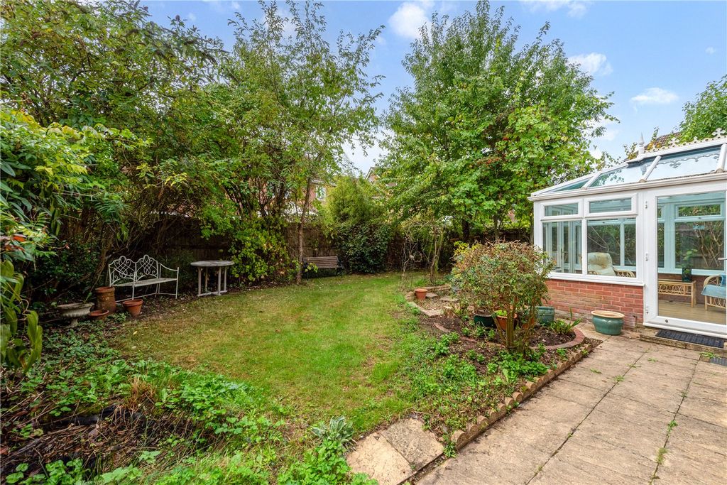 Property photo 3 of 13 Garden