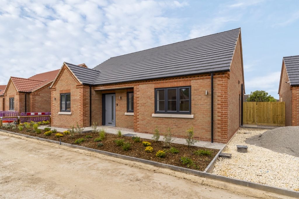 Property photo 1 of 32 Plot 6, Maple Way (Donington)-7