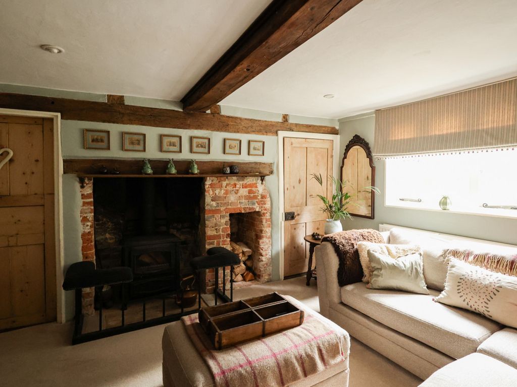 Property photo 3 of 22