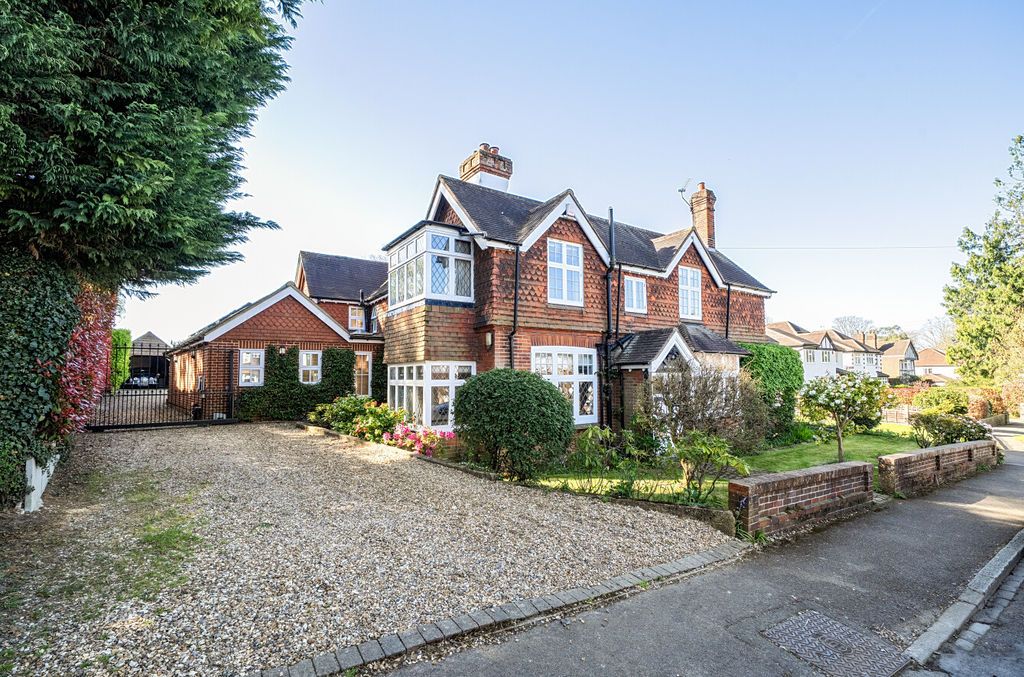 Property photo 1 of 21 Photo 8