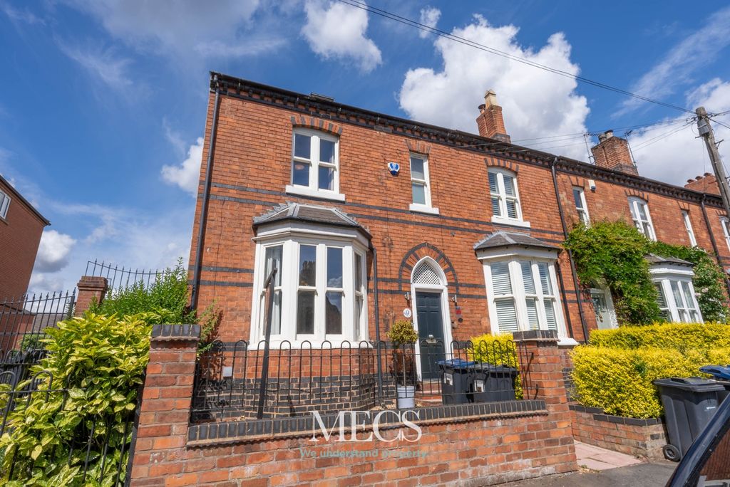 Property photo 1 of 12 1253940