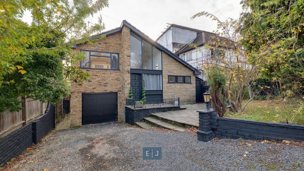 Property photo 1 of 20