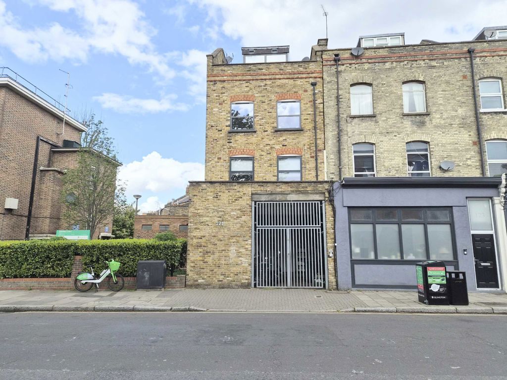 Property photo 1 of 5