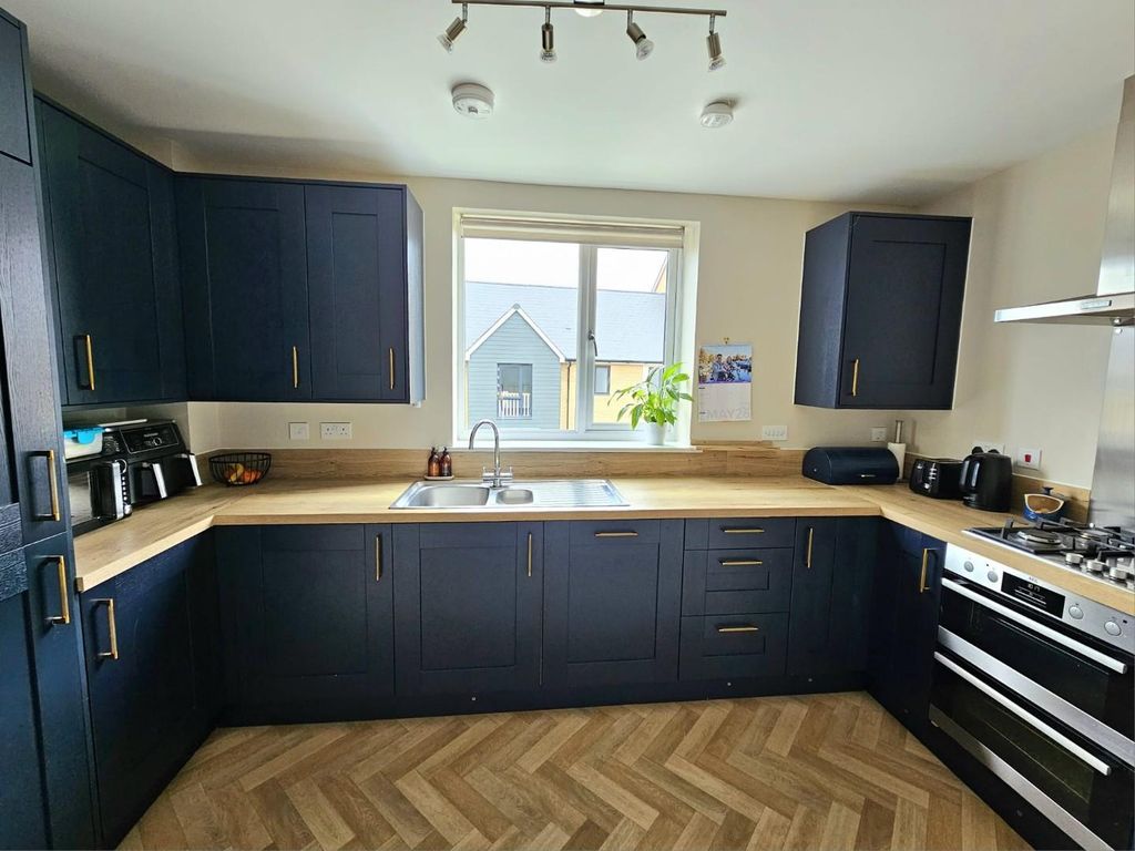 Property photo 2 of 16 Cazc8430.Jpg