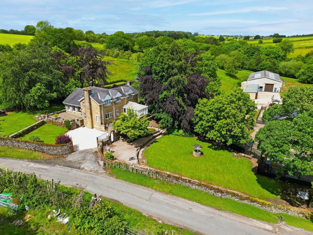Property photo 2 of 49