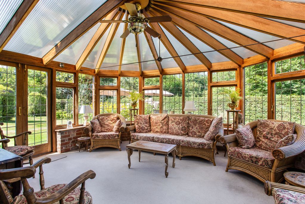 Property photo 3 of 21