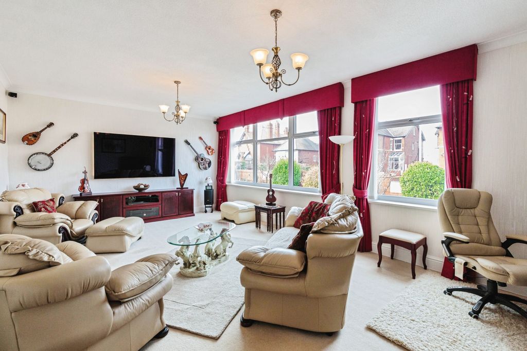 Property photo 3 of 27 Photography