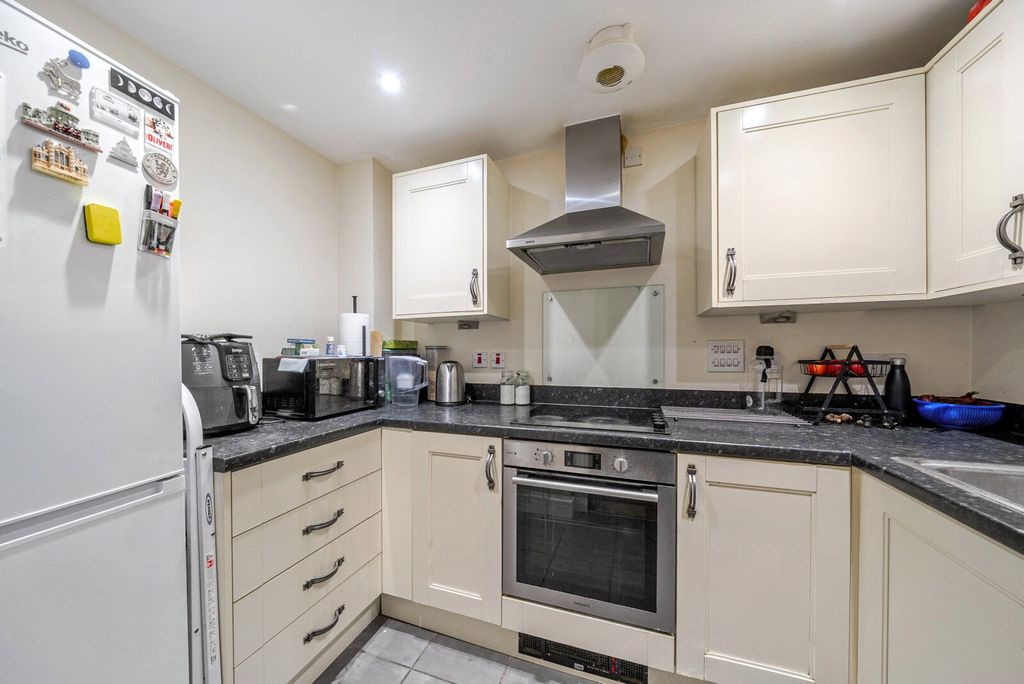 Property photo 3 of 19 1458996-8-6A05d0F...