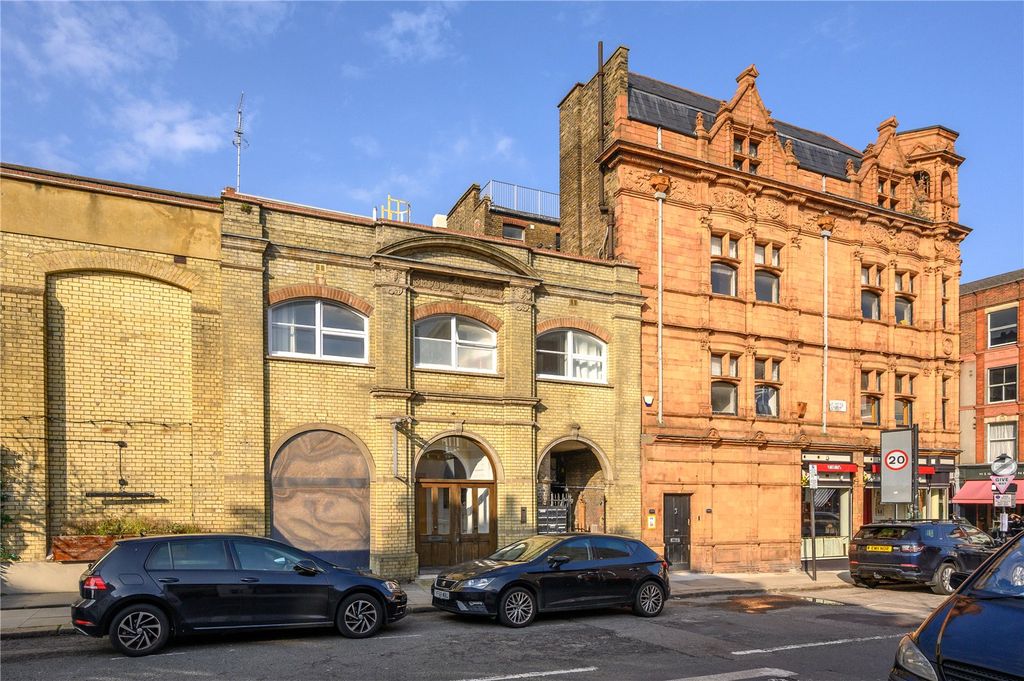 Property photo 1 of 10 Exterior