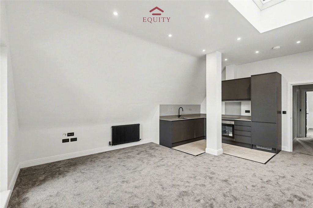 Property photo 2 of 22 Picture No. 02