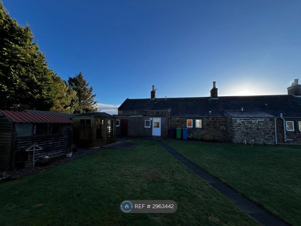 Property photo 2 of 8 Rear Garden