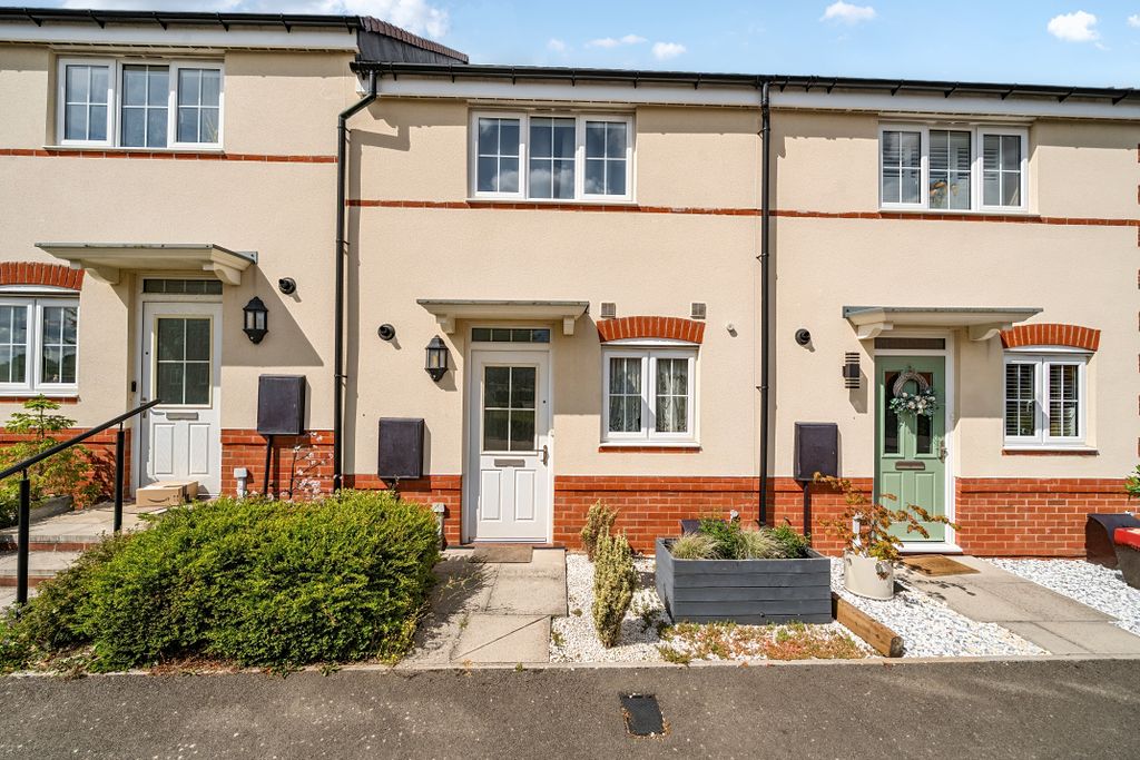 Property photo 1 of 13 1482454136A452E6Eded1B