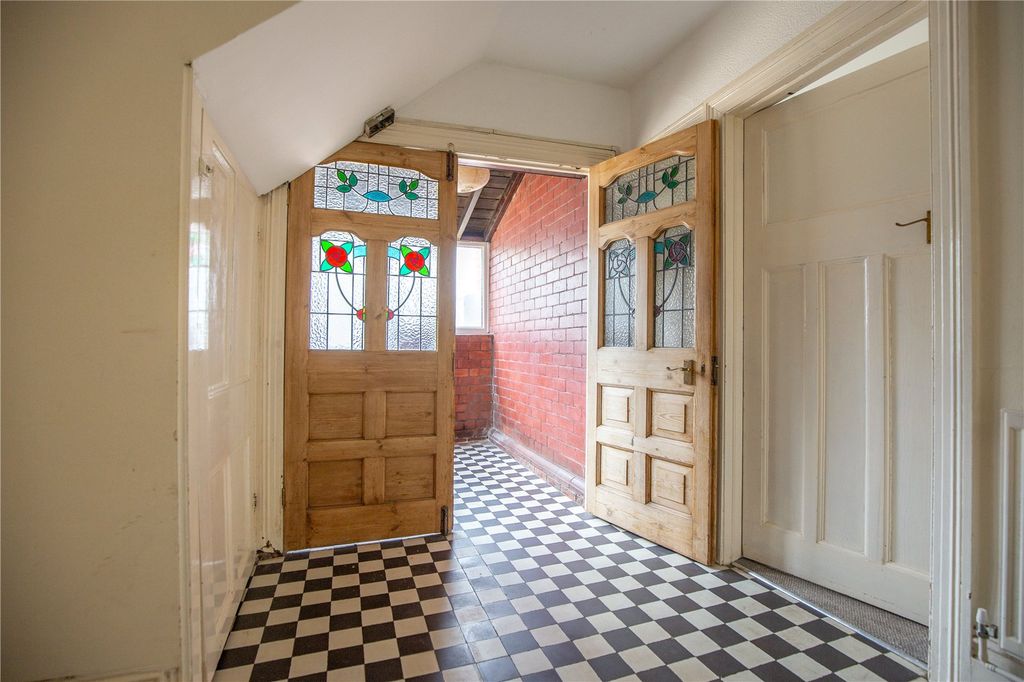 Property photo 3 of 31 Picture No. 27