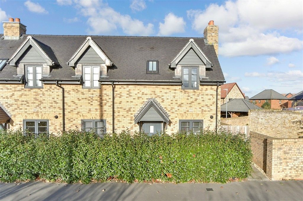 Property photo 1 of 13 Front External