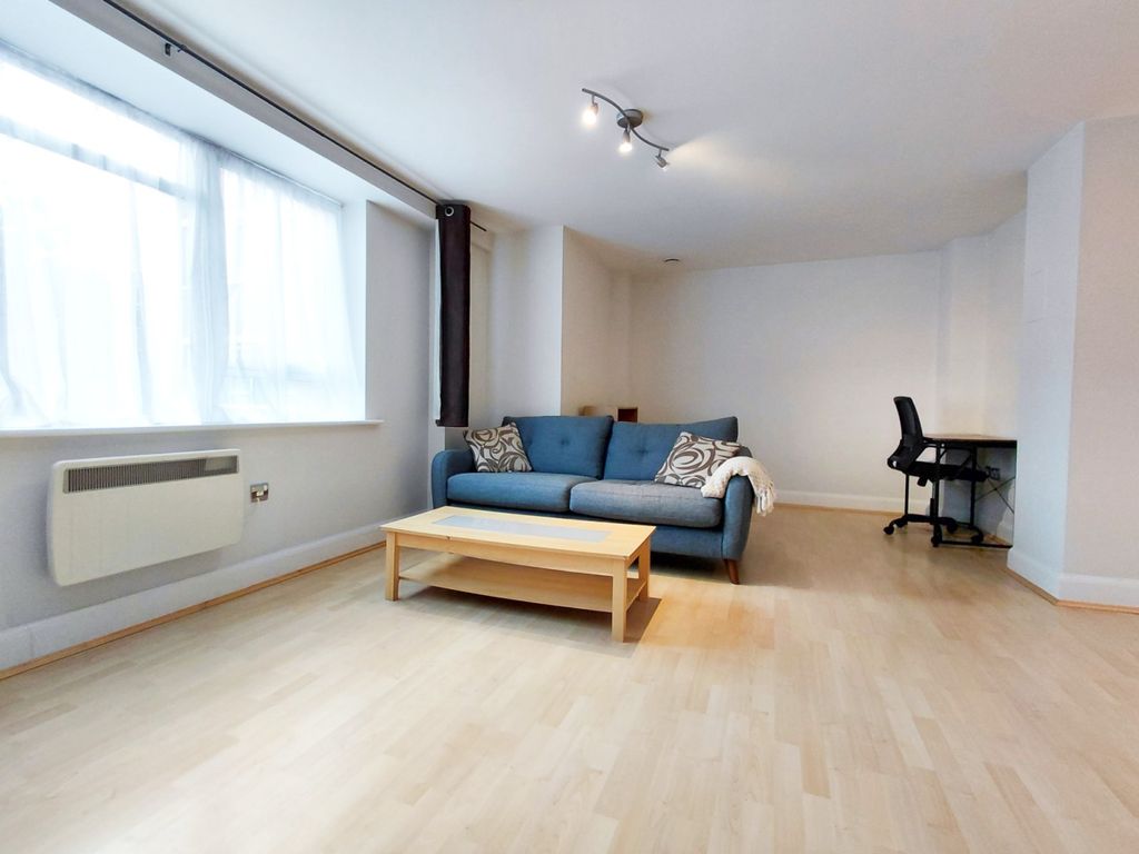 Property photo 2 of 9