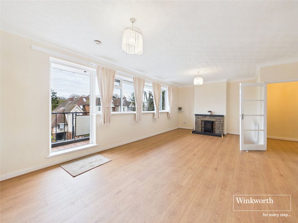 Property photo 2 of 16 Living Room