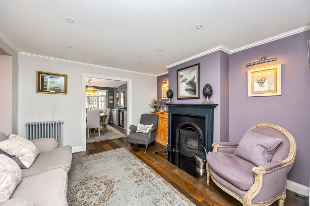 Property photo 3 of 22