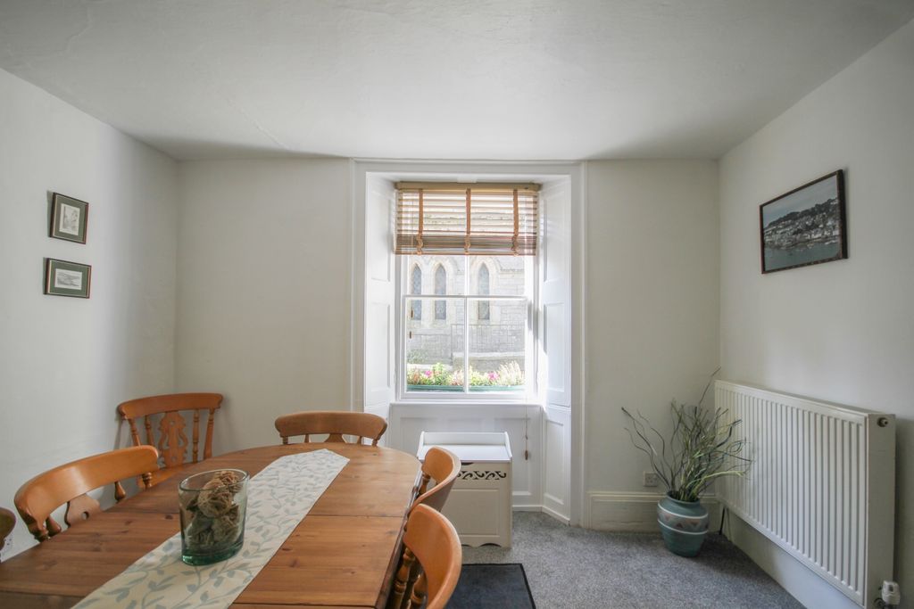 Property photo 2 of 18 Tps 01726 217 888-10