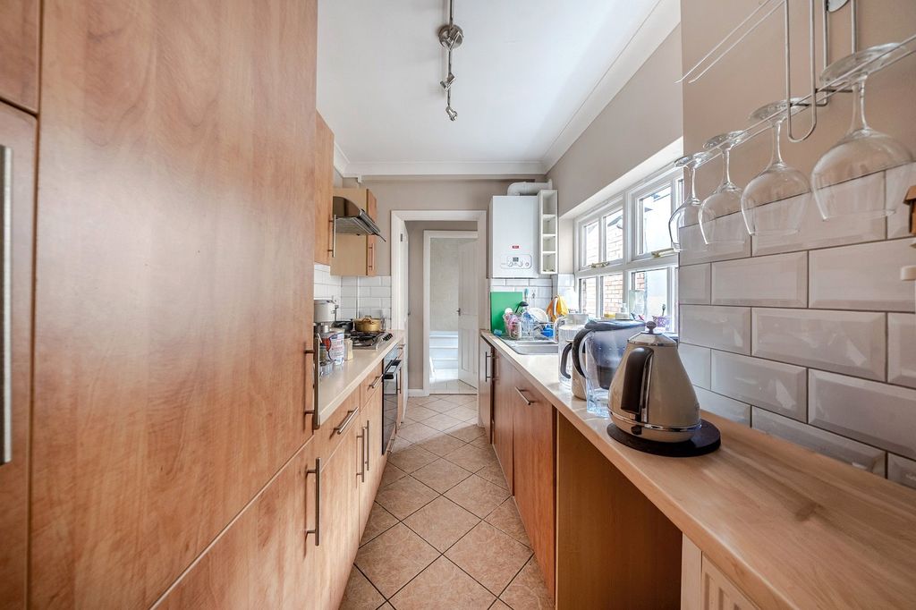 Property photo 3 of 16 Kitchen