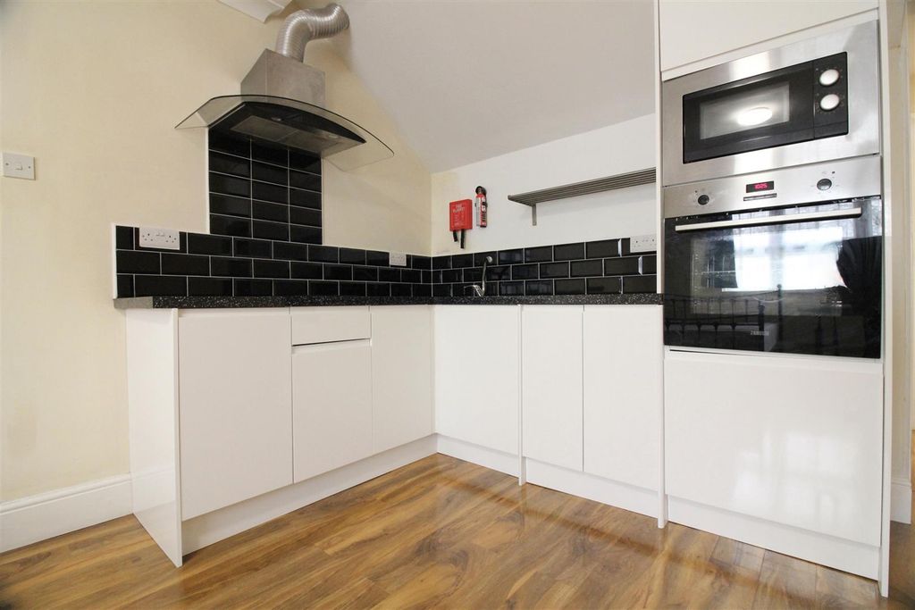 Property photo 1 of 4 C1D9F4Cb-96Cf-4701-A6E3-779F75CC2624_1_201_A.Jpeg