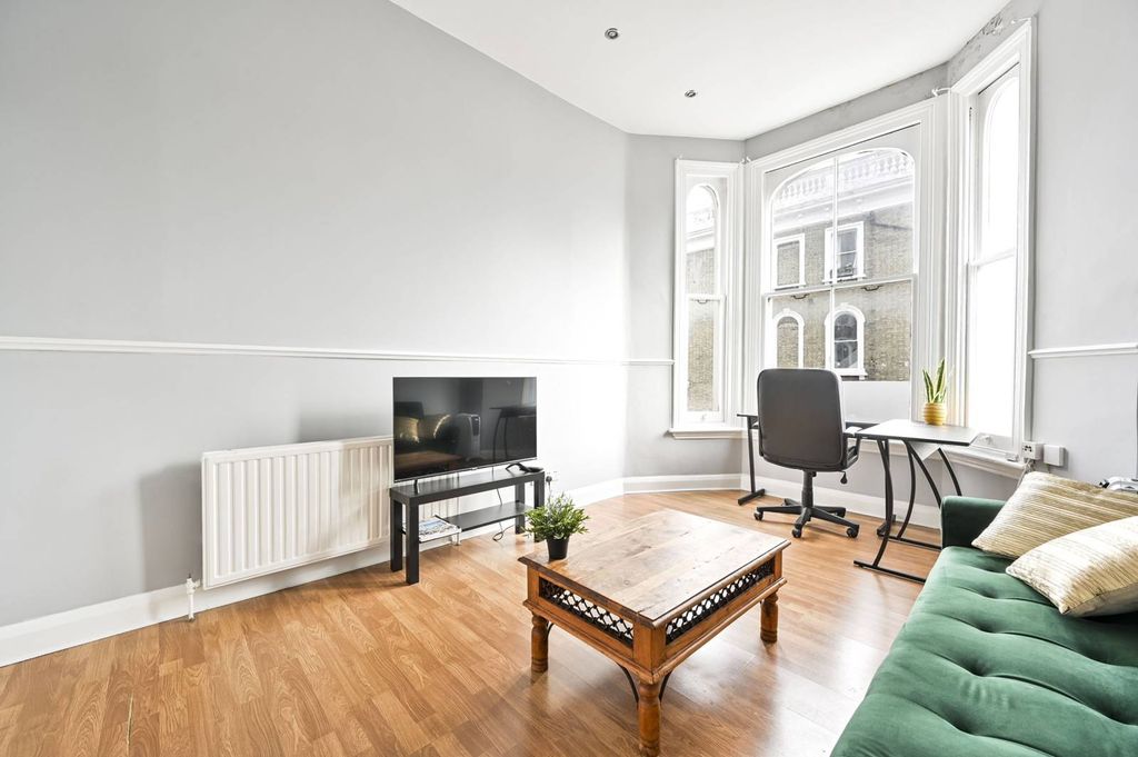 Property photo 2 of 10