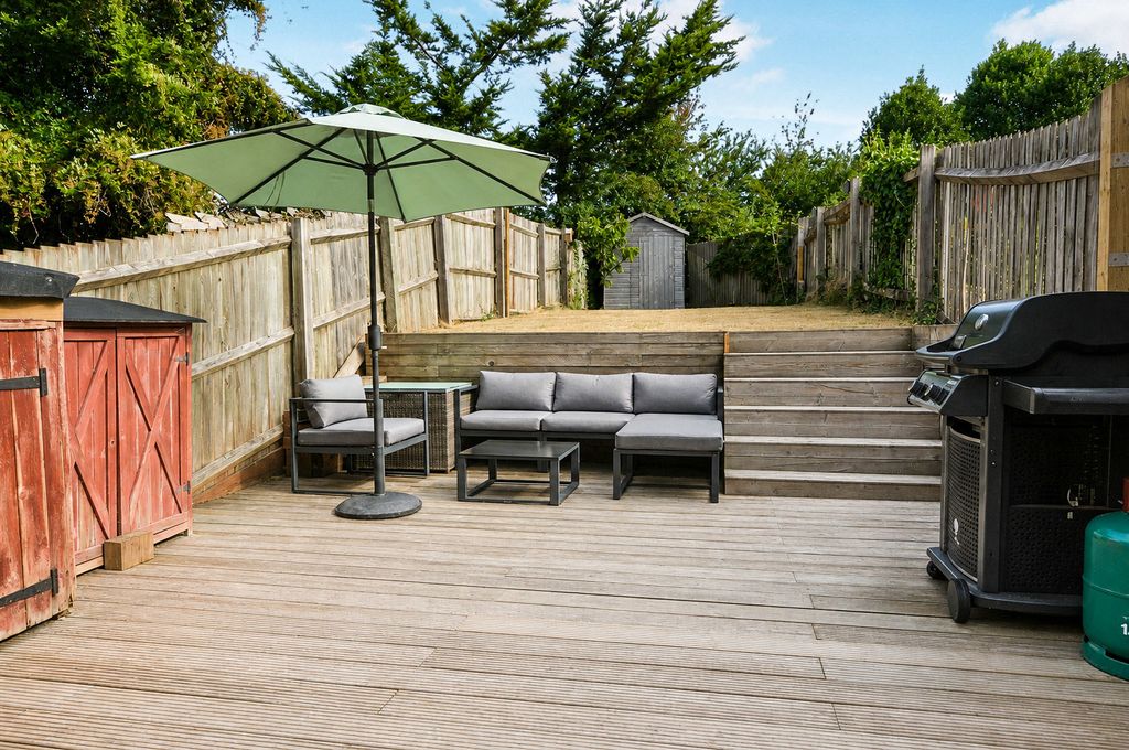 Property photo 3 of 17 Pbox-Img.Jpg