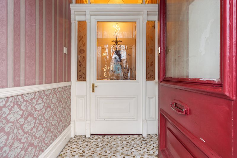 Property photo 2 of 30 7 Queens Terrace