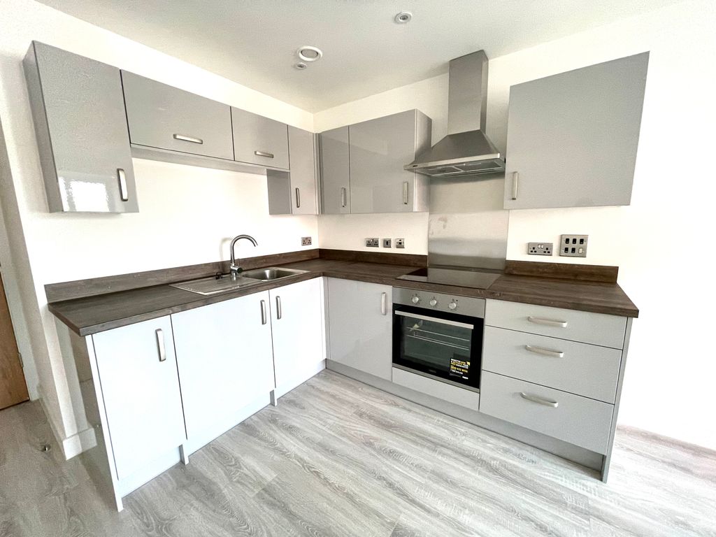 Property photo 3 of 5