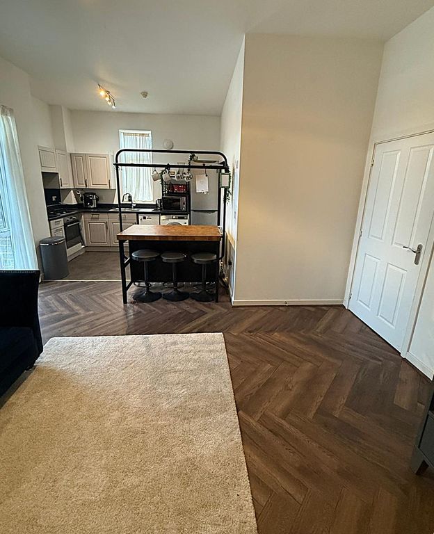 Property photo 2 of 15
