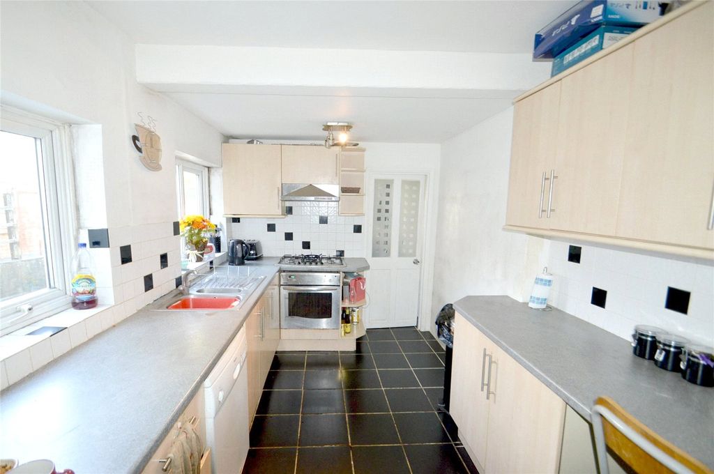 Property photo 2 of 10 Picture No. 19