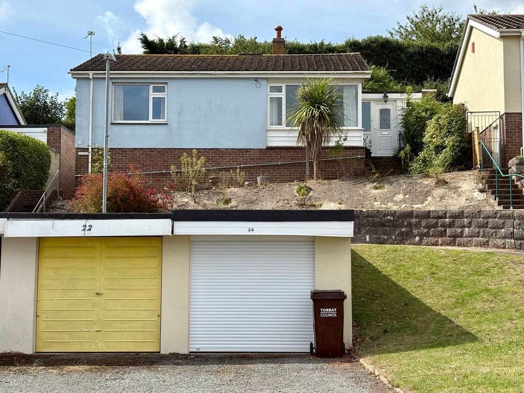 Property photo 1 of 21