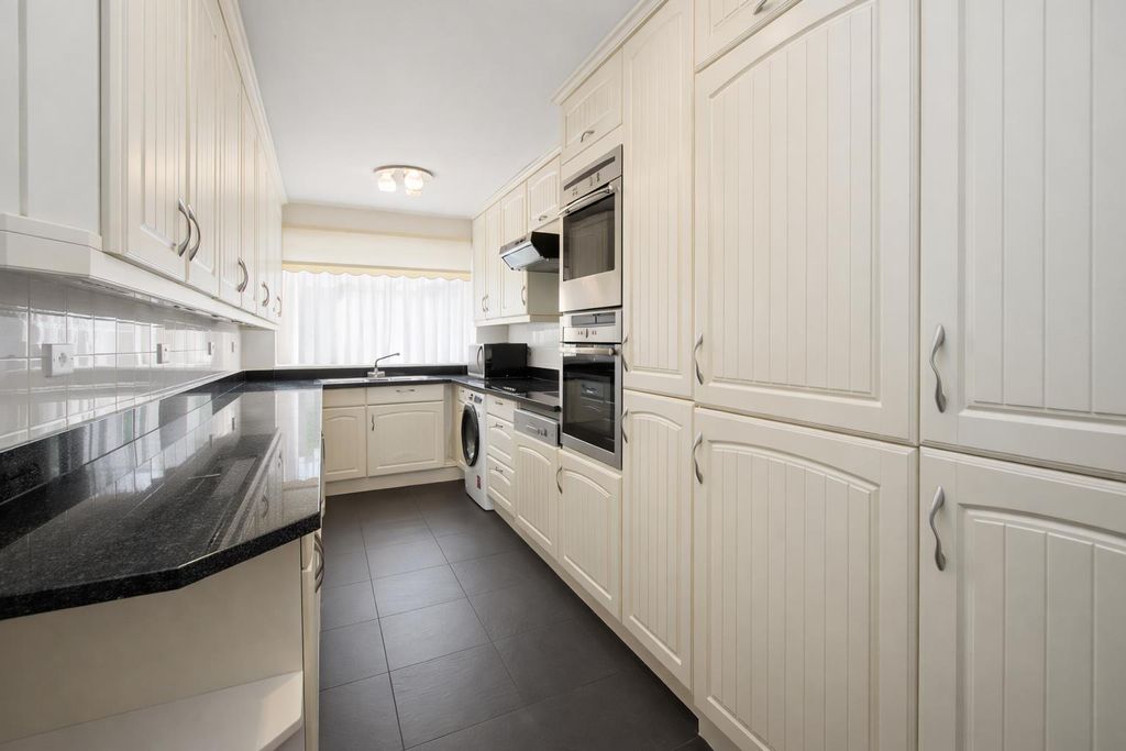 Property photo 2 of 15 2A599F70-5Cbe-4314-83c6-6F2781700c41.Png