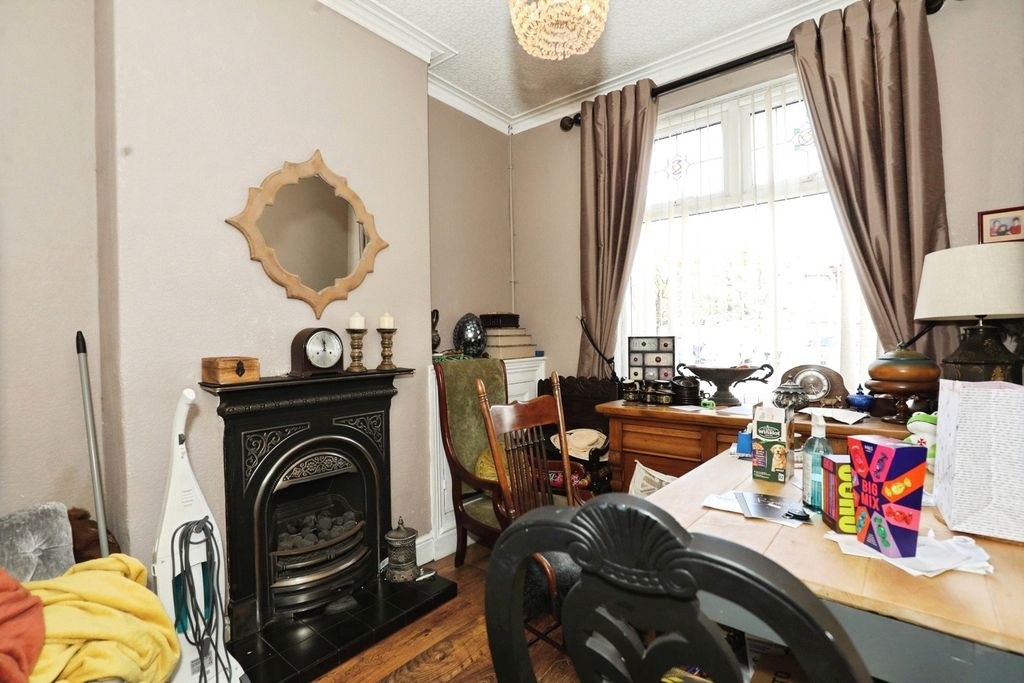 Property photo 3 of 17 Pbox-Img.Jpg