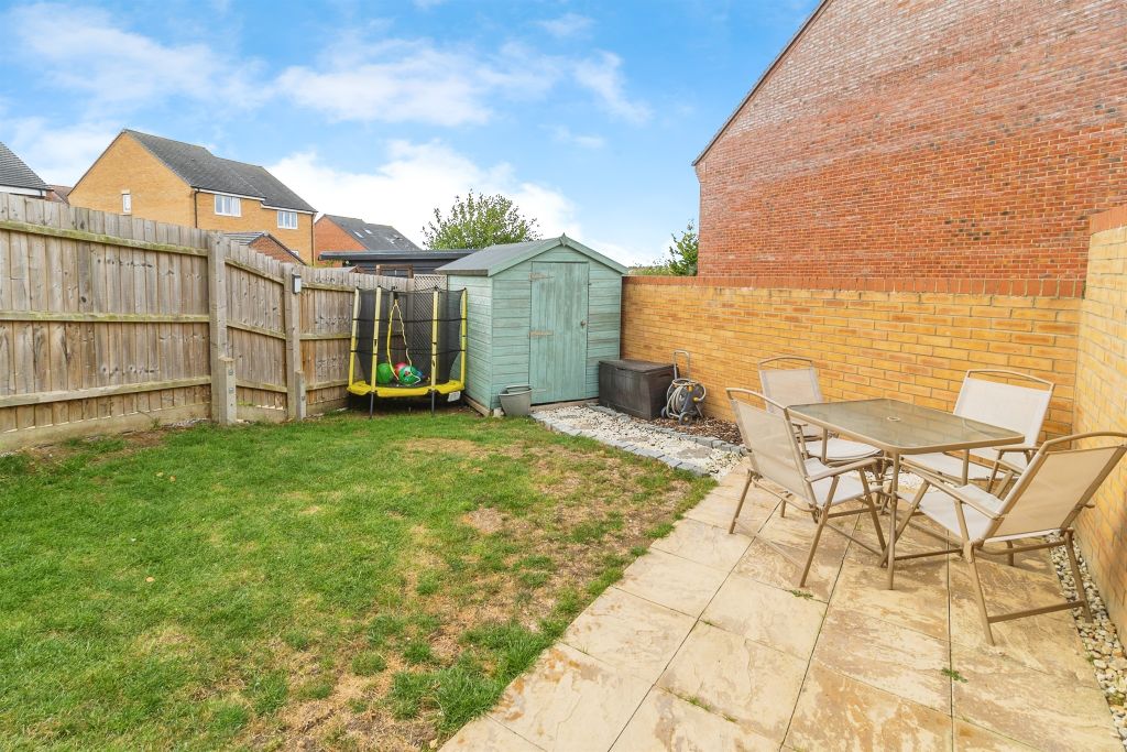 Property photo 2 of 17