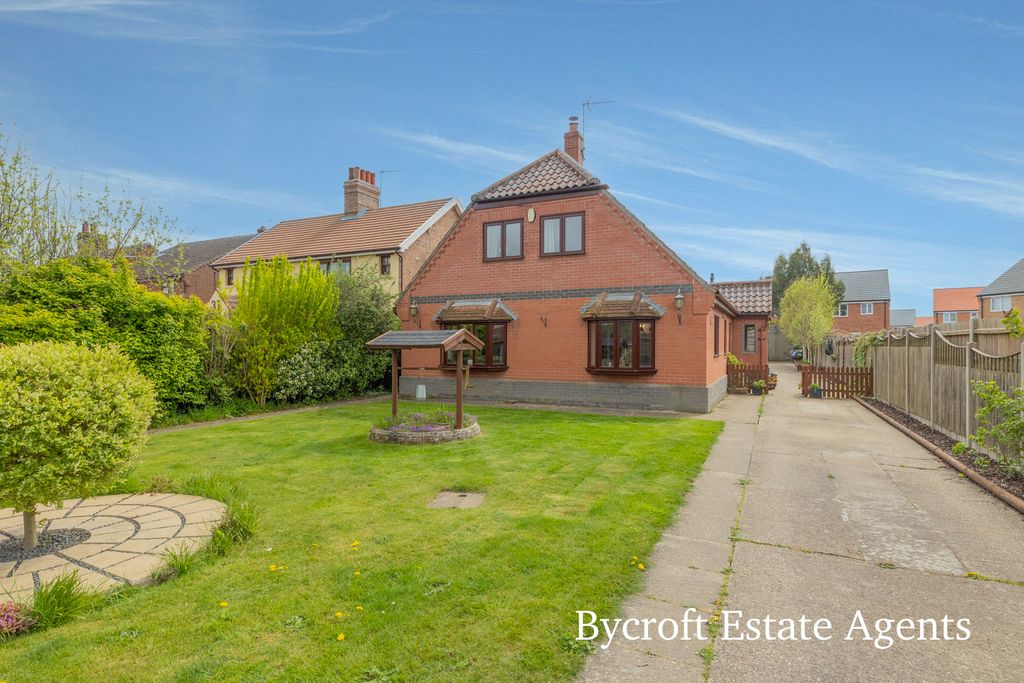 Property photo 1 of 28