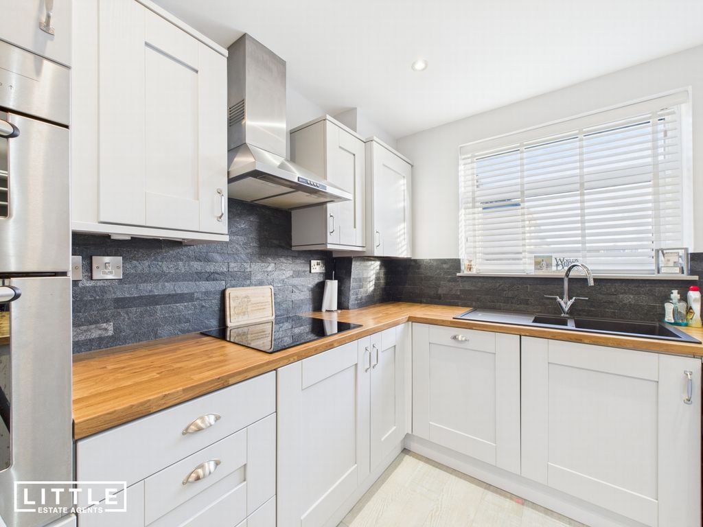 Property photo 2 of 34 Photo 5