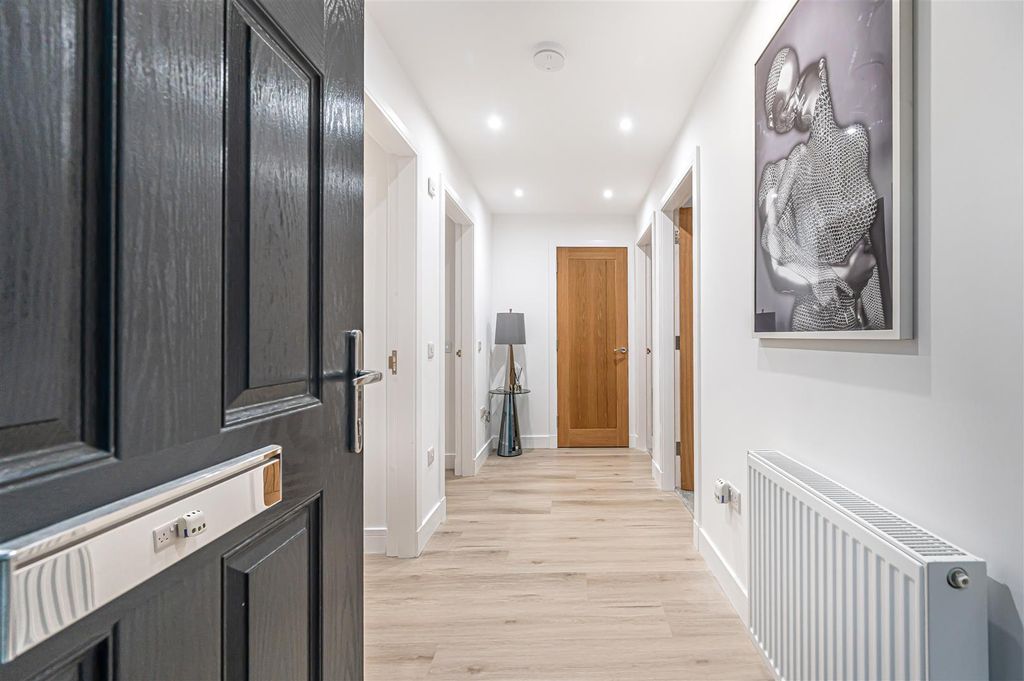 Property photo 1 of 21 Untitled (4 Of 1).Jpg