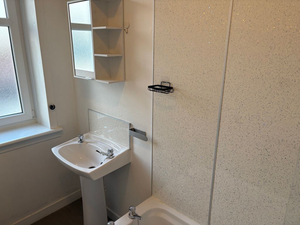 Property photo 2 of 11 Photo 2