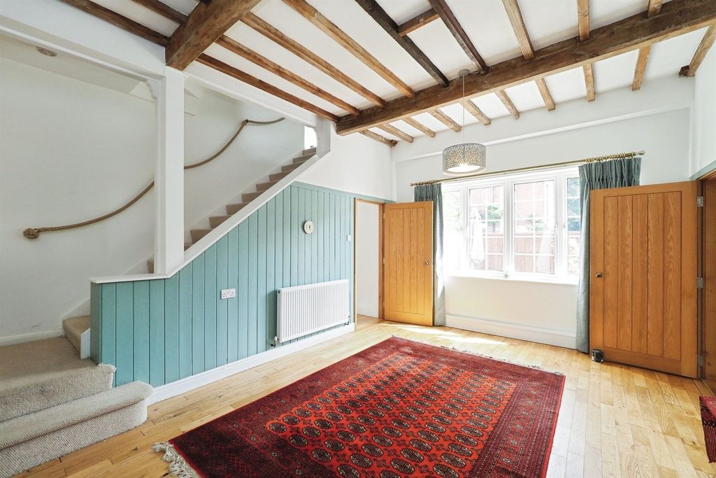 Property photo 2 of 26